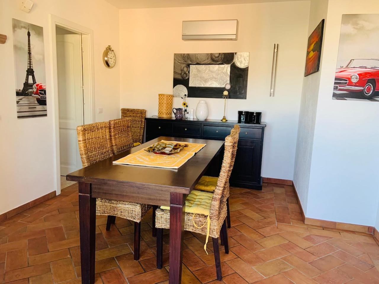 Residence Le Onde Badesi Pokoj fotografie